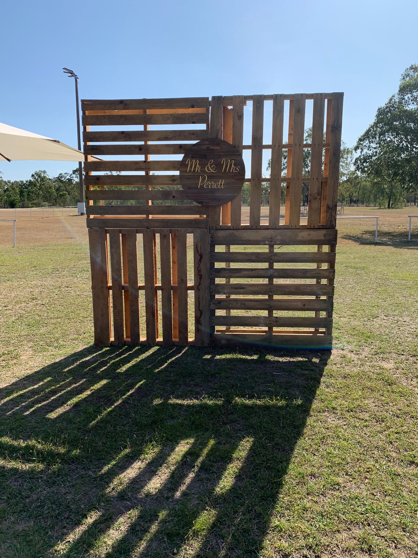 RVH Pallet Wall Backdrop Rockhampton Vintage Hire