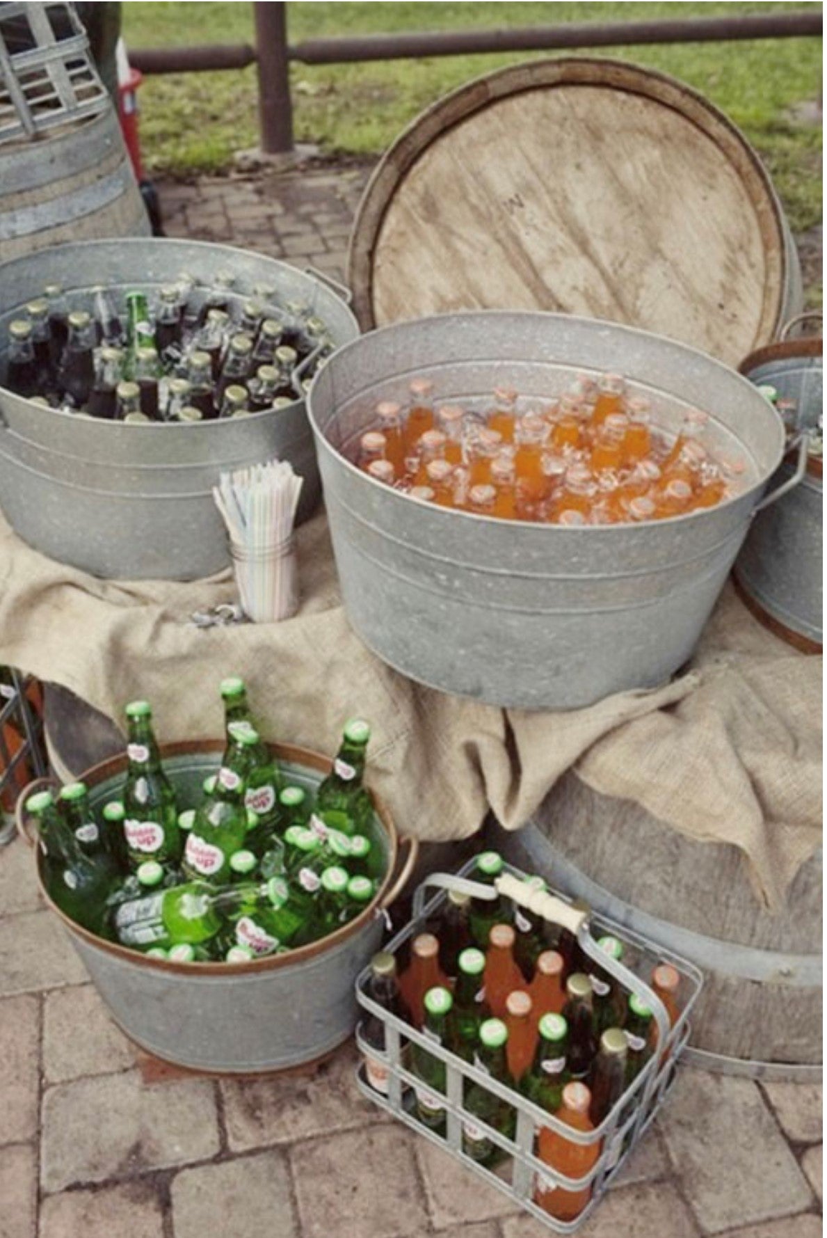 Vintage Drinks Tub - Galvanized Blue
