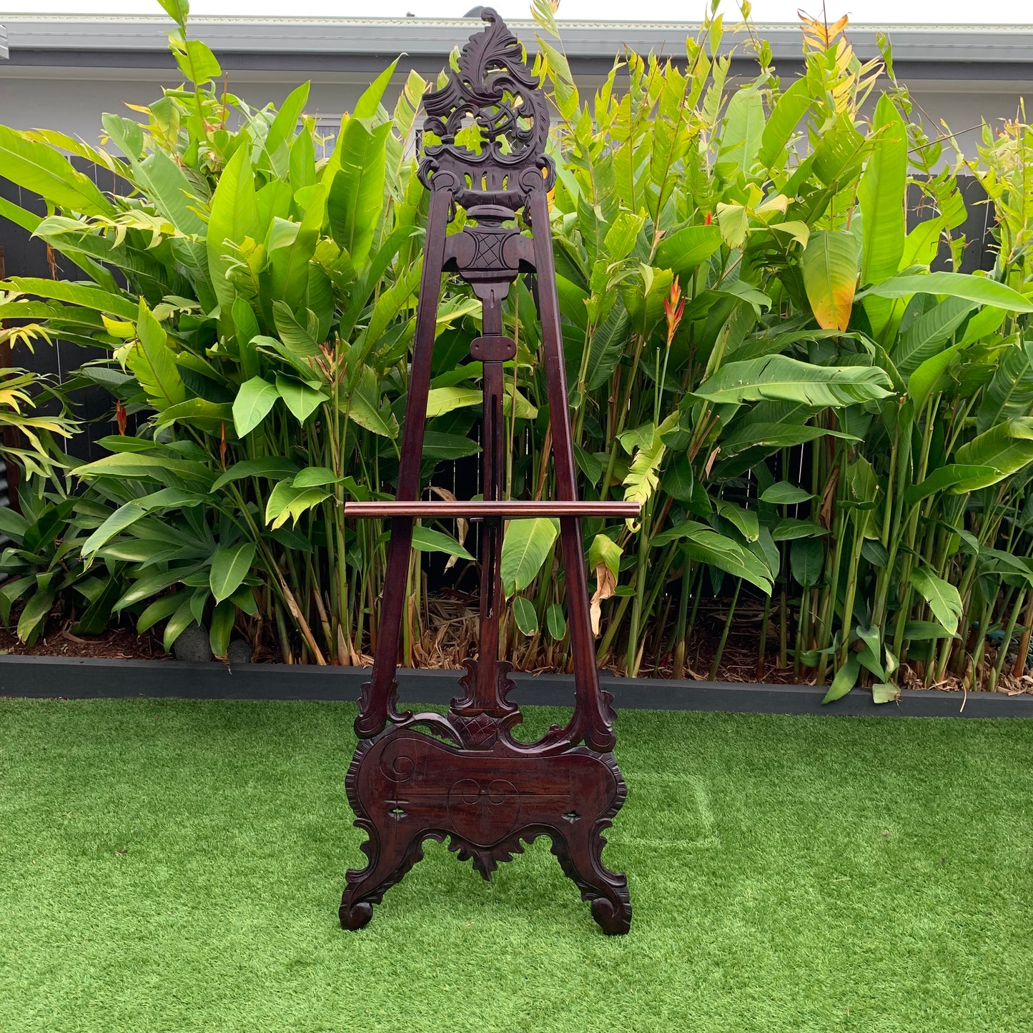 Easel - Ornate Wood Rockhampton Vintage Hire