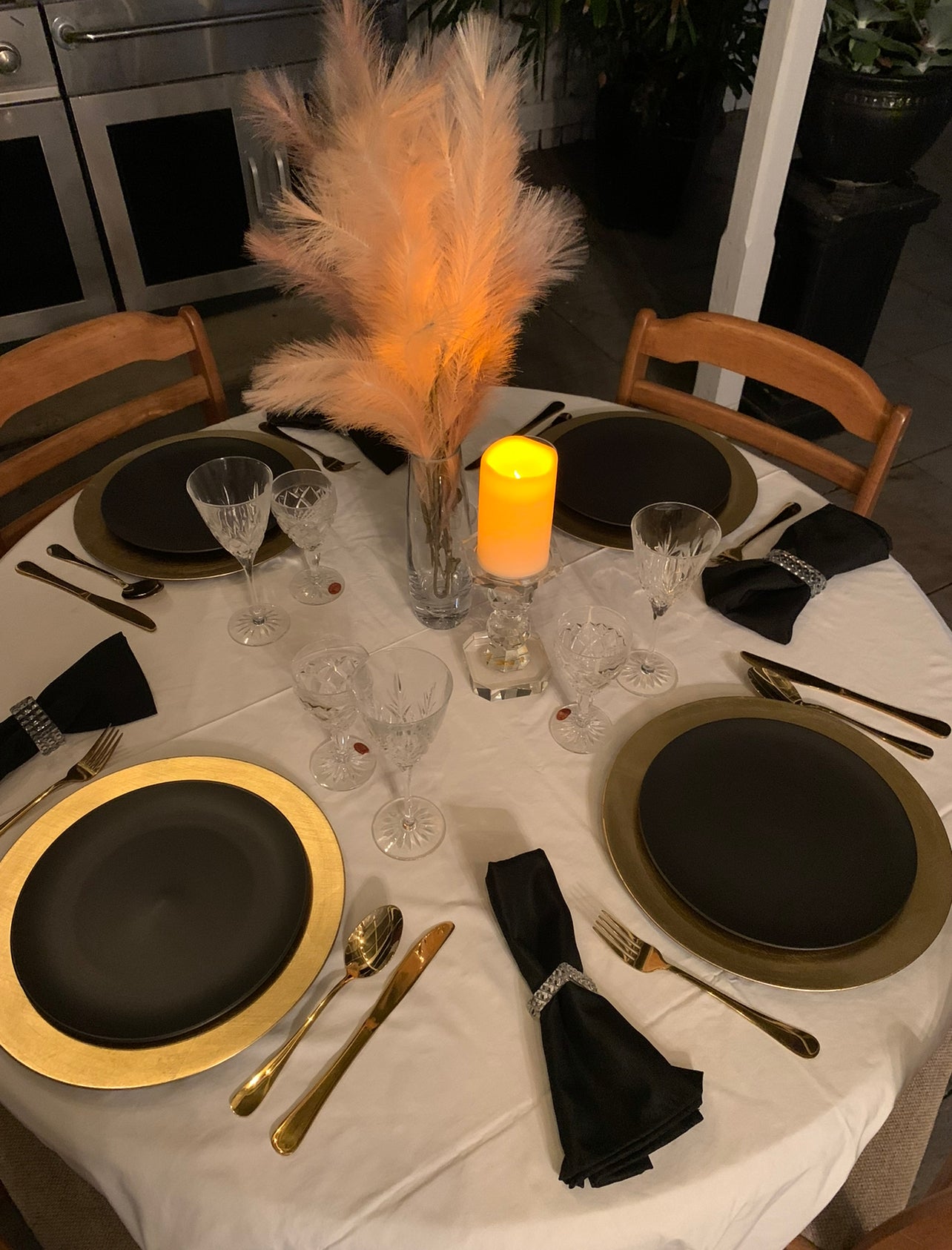 Matte Black Plate perfect for weddings & events Rockhampton Vintage Hire
