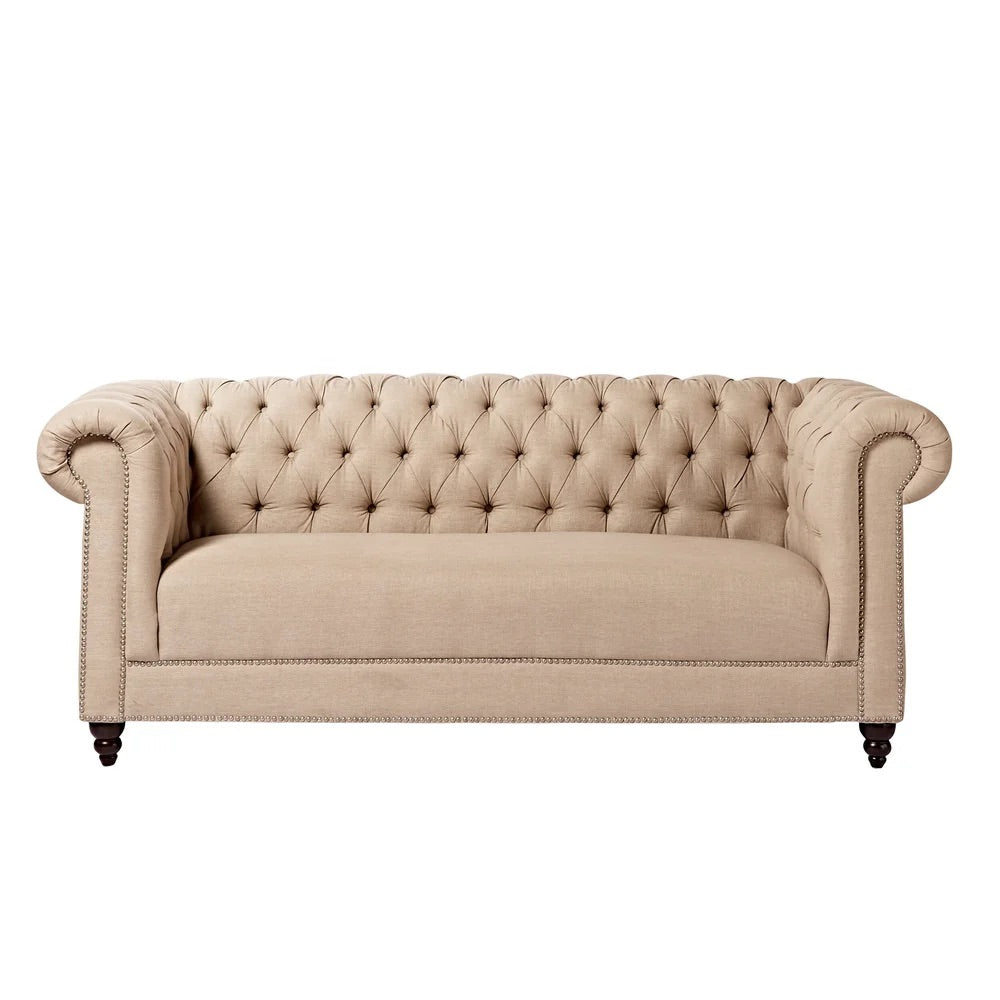 Our classic Chesterfield lounges add timeless style to any event. Sized to comfortably seat up to three guests, they’re a great option for wedding reception styling, cocktail lunches, and indoor functions. Wedding, event, party hire Rockhampton Vintage Hire