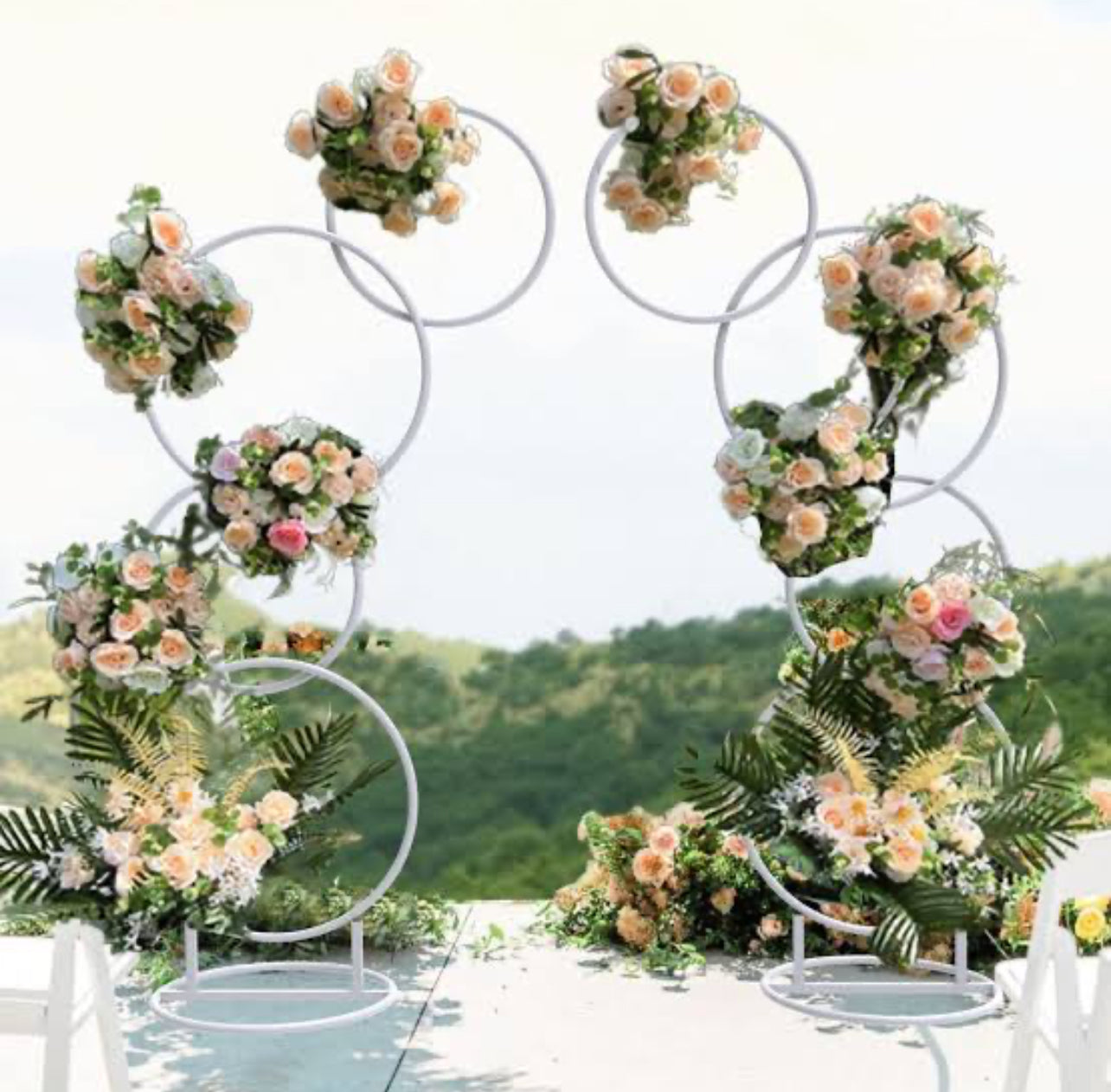 Rings of Love Set Flower Stands Backdrops White - 1.2 m Tall