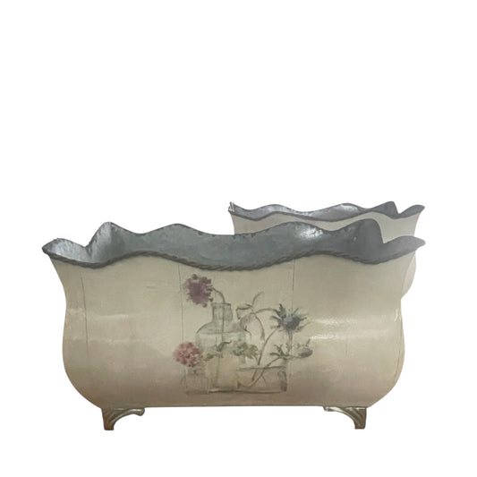 These vintage inspired metal planters look beautiful and authentic filled with country style flowers. Rockhampton Vintage Hire