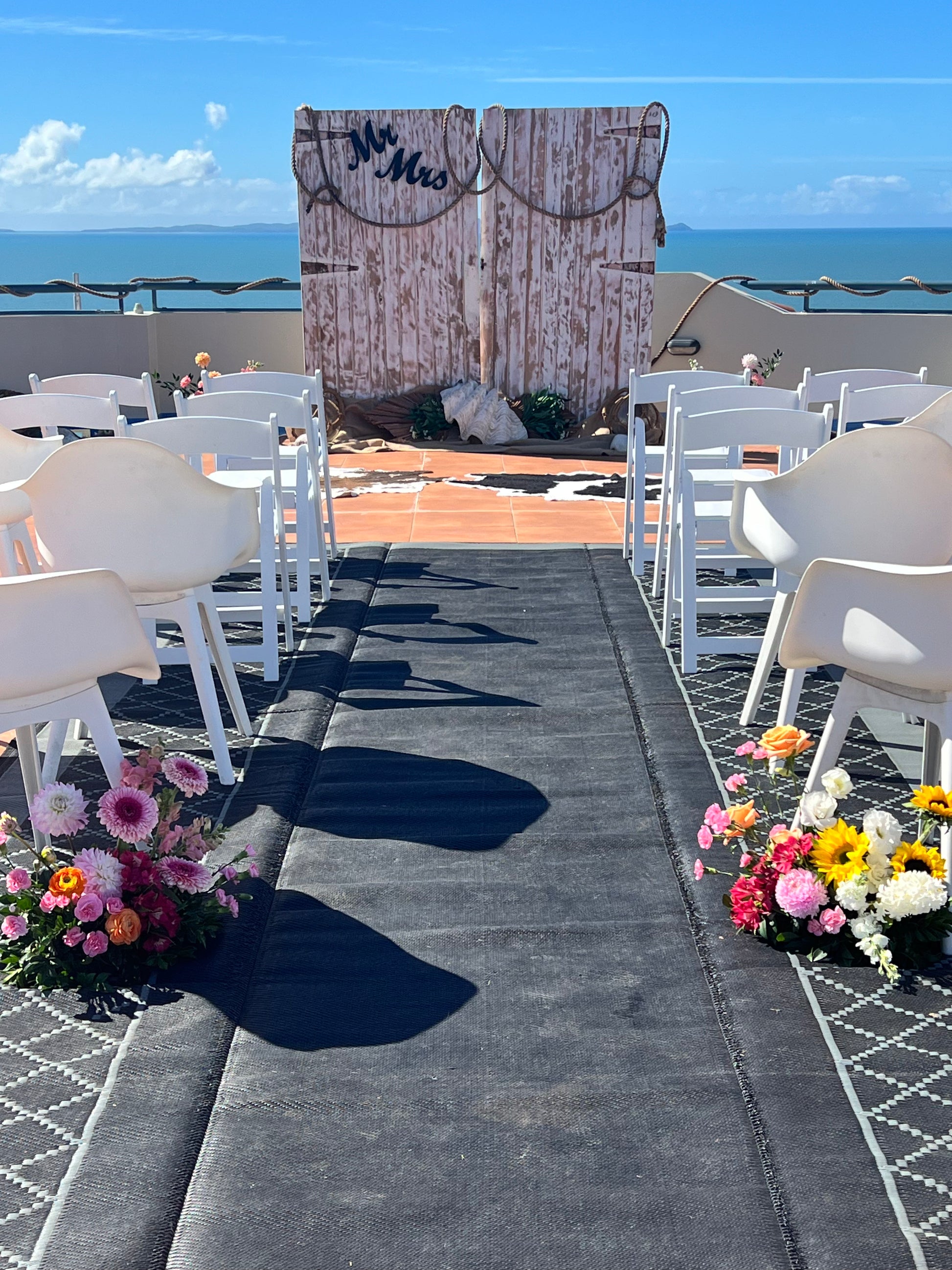 RVH Rustic Timber Wall Backdrop Rockhampton Vintage Hire Weddings, Events, Party hire