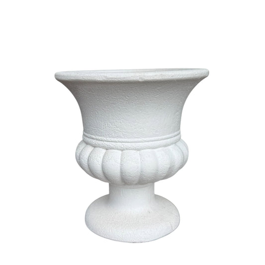 White urn vase, designed to add a classical touch to any setting, it is a magnificent centrepiece or a statement piece for floral arrangements at weddings, receptions and other sophisticated events. Rockhampton Vintage Hire