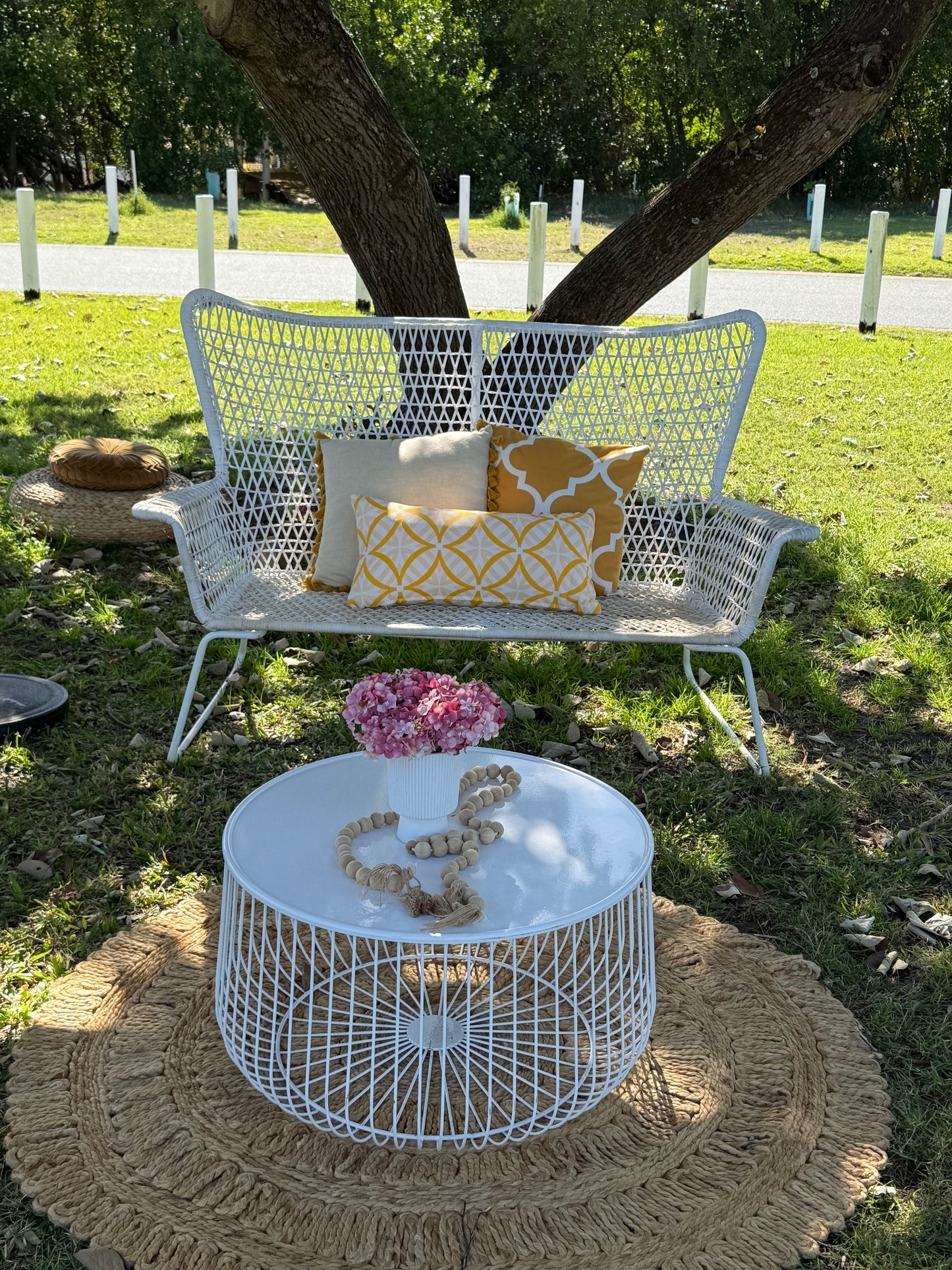 White Woven Mesh 2-seater lounge will suit indoor and outdoor events. Rockhampton Vintage Hire