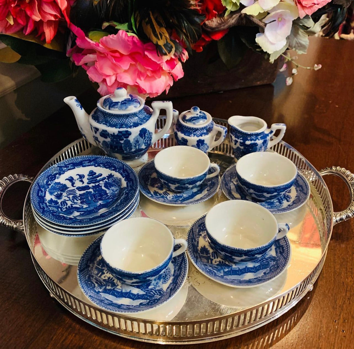 Blue Chair Tea Collection Vintage Blue & White High Tea Set 11-Pieces – rockhampton-vintage-hire