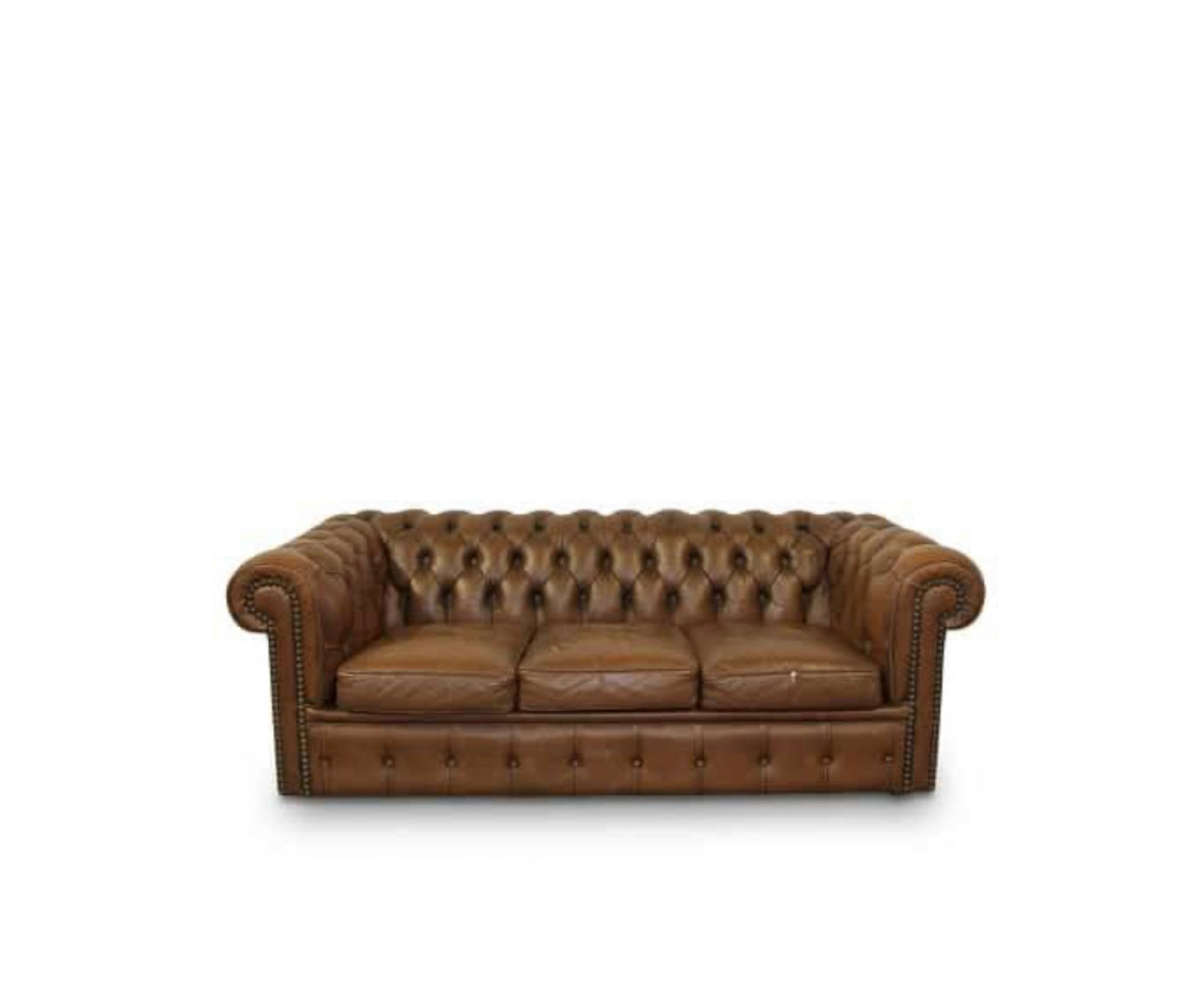 Couch - Vintage Chesterfield Moran Wedding & Event Rockhampton Vintage Hire